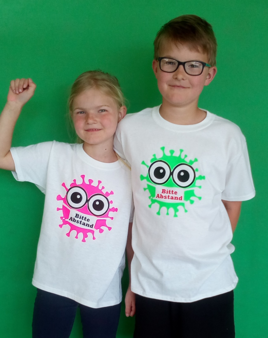 Kinder T Shirts online selbst gestalten bedrucken lassen Geschwister Mädchen Junge in Partnerlook