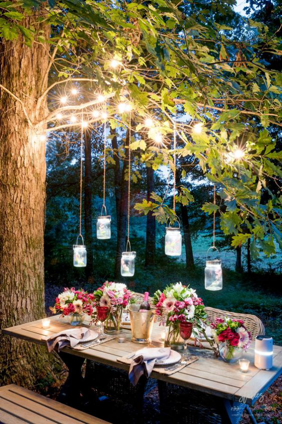 Gartenbeleuchtung Esstisch Baum interessante Beleuchtungsideen Kerzen Gläser