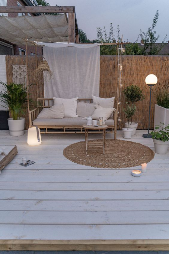 Gartenbeleuchtung Sitzecke am Deck richtige Beleuchtung einladend wirkend