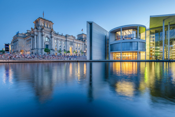 Altbausanierung in Berlin die deutsche Hauptstadt hat 37 Millionen Einwohner