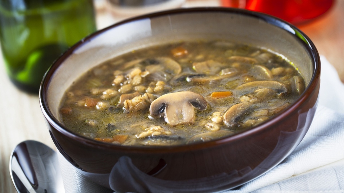 Pilzsuppe leicht und schnell zubereiten 