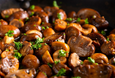 Pilze zubereiten - in Butter braten 