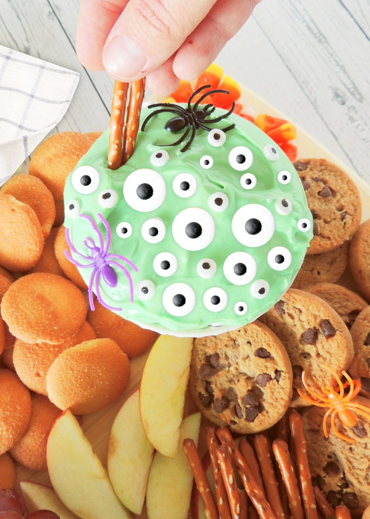 Cookies, Salzstangen und Co als Halloween Fingerfood