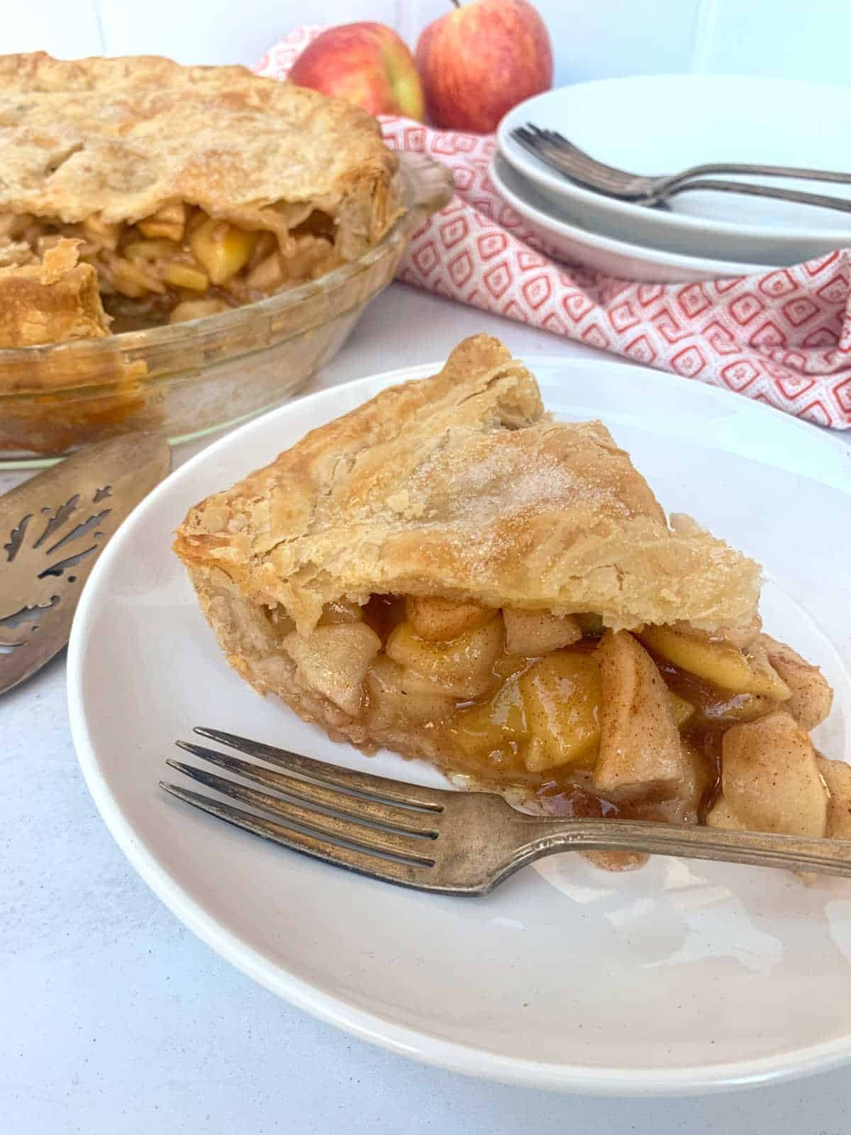 Klassisches Rezept für Apfelkuchen backen 