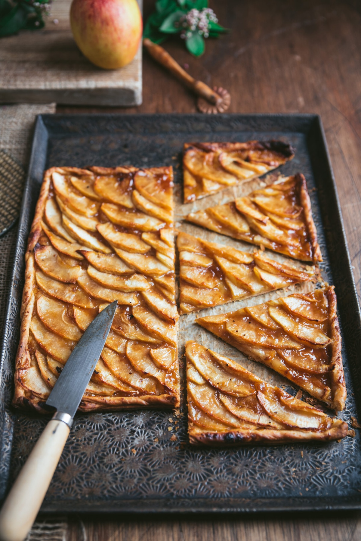 Apfelkuchen backen auf dem Blech