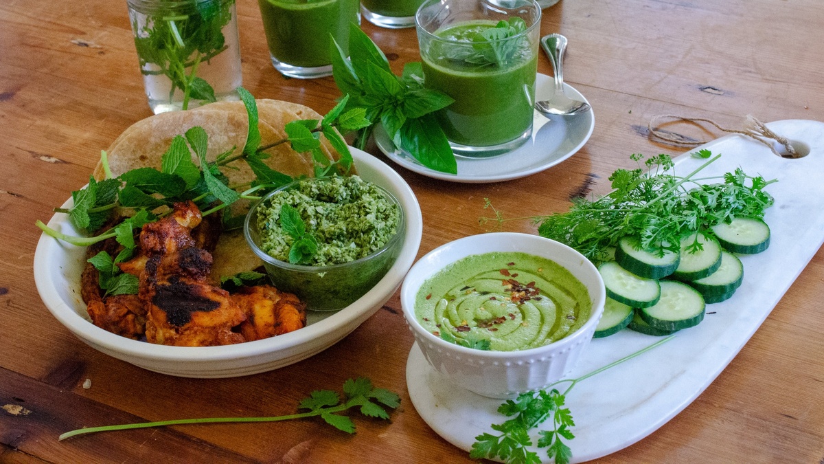 gesundes Essen und grüne Smoothies - Detox Rezepte