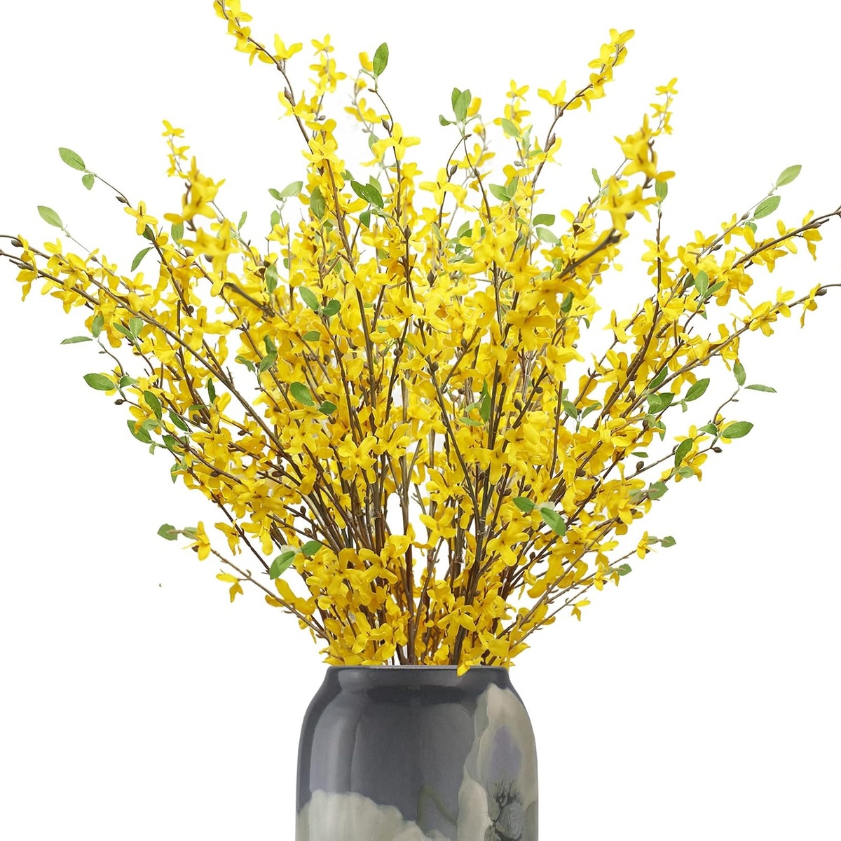 mit Forsythien dekorieren - einige Zweige in der Vase