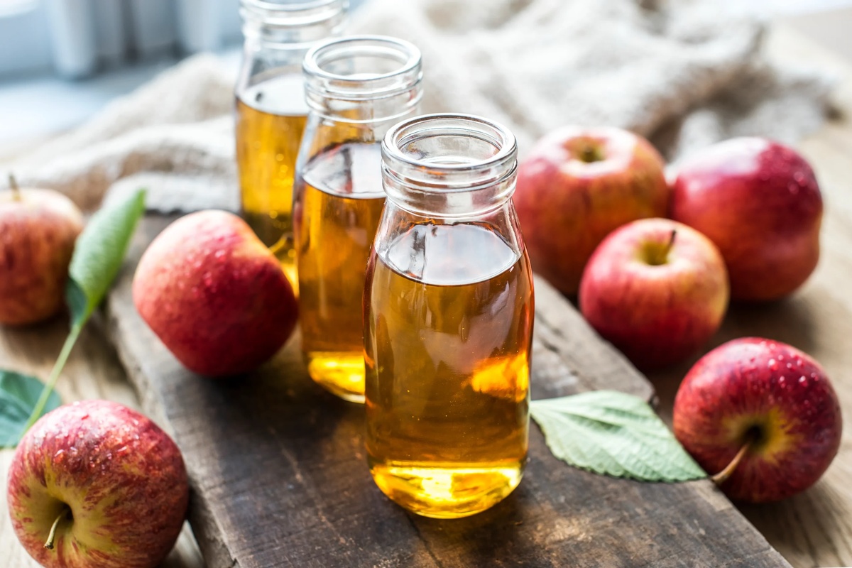 Apfelessig selber herstellen und im Haushalt verwenden 